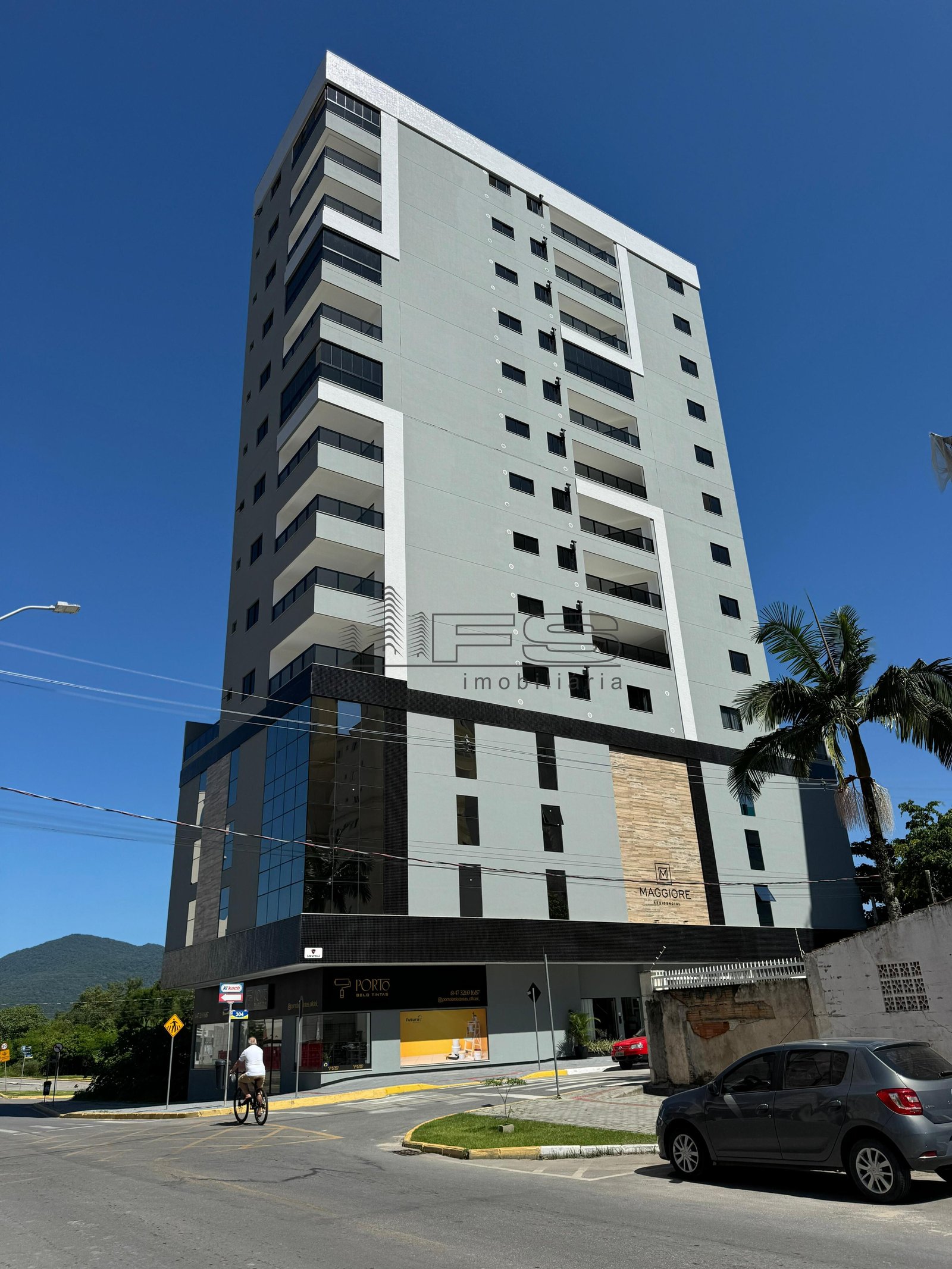 V10077 - Maggiore Residencial, 3 dormitórios, Meia Praia, Itapema.