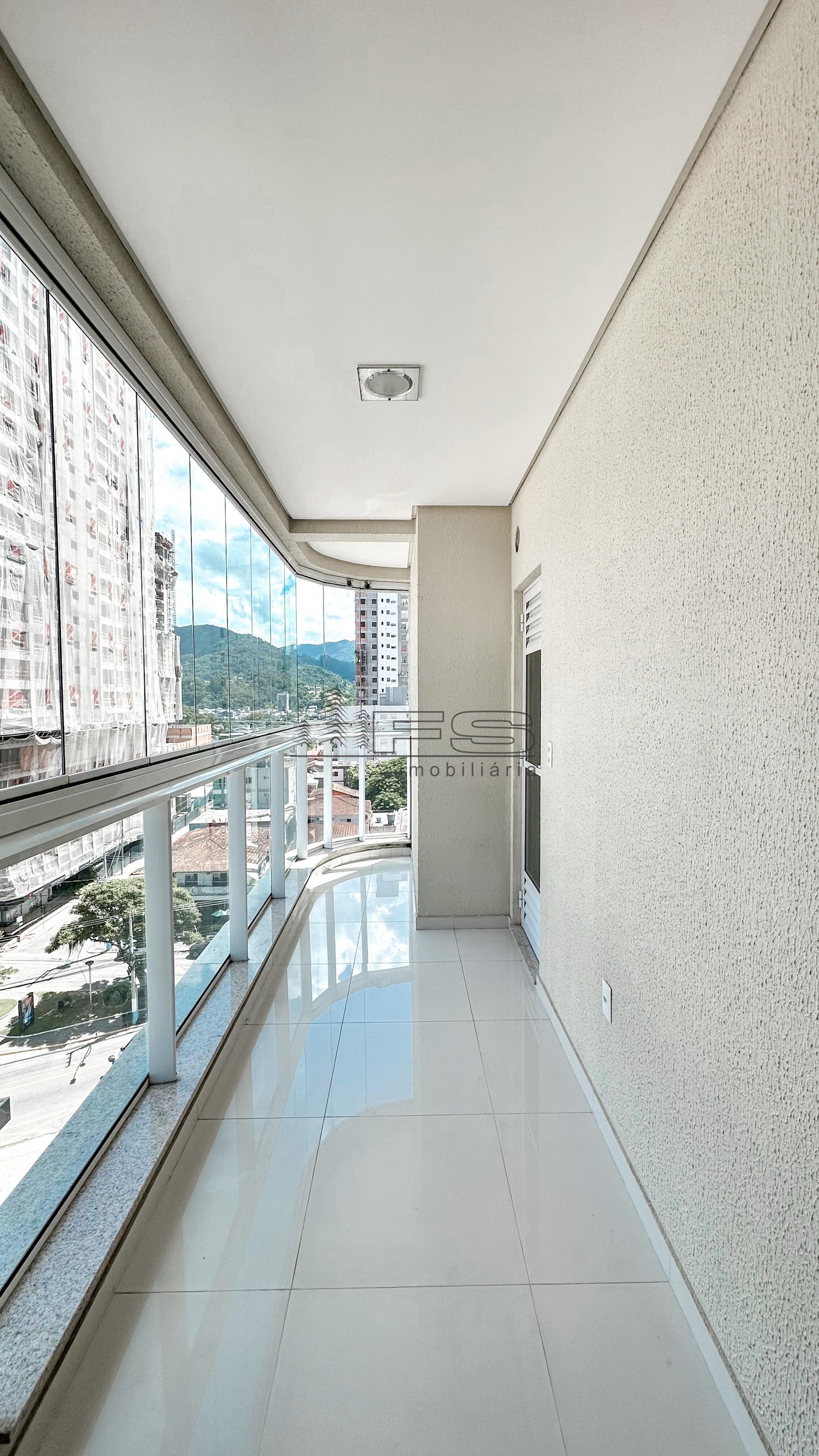 V10081 - Central Ville, 3 suítes, Mobiliado, Centro, Itapema