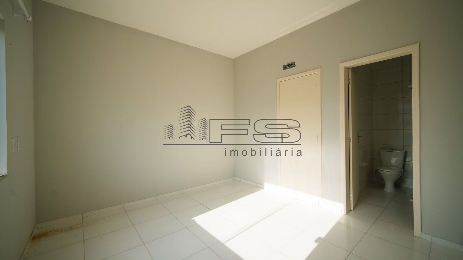 V10105 - Sobrado, 2 suítes, Morretes, Itapema