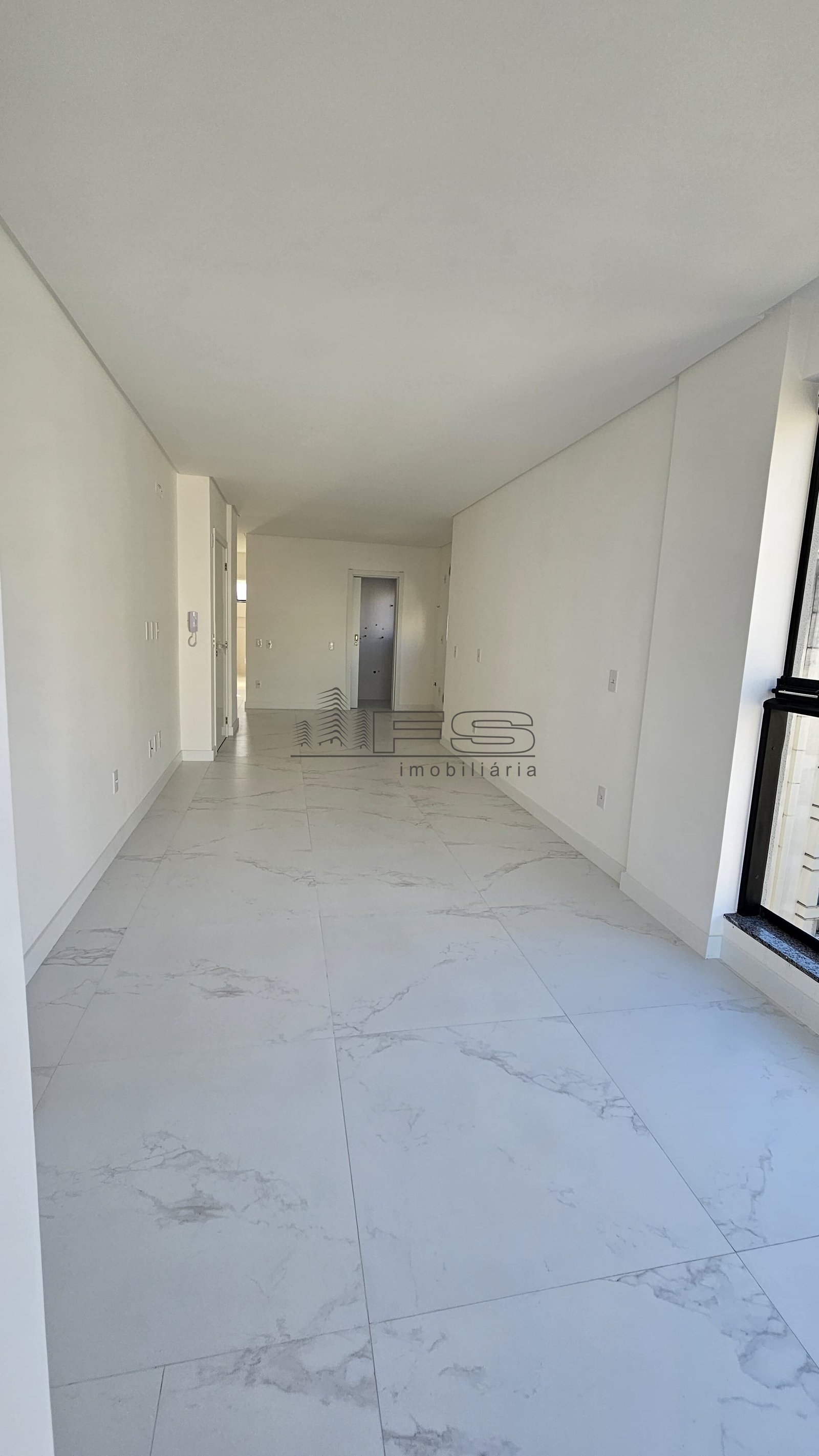 4988 - Cartago, 3 dormitórios, Meia Praia, Itapema